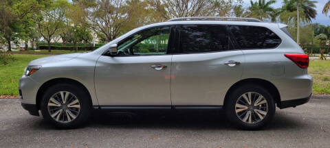 2020 Nissan Pathfinder SV