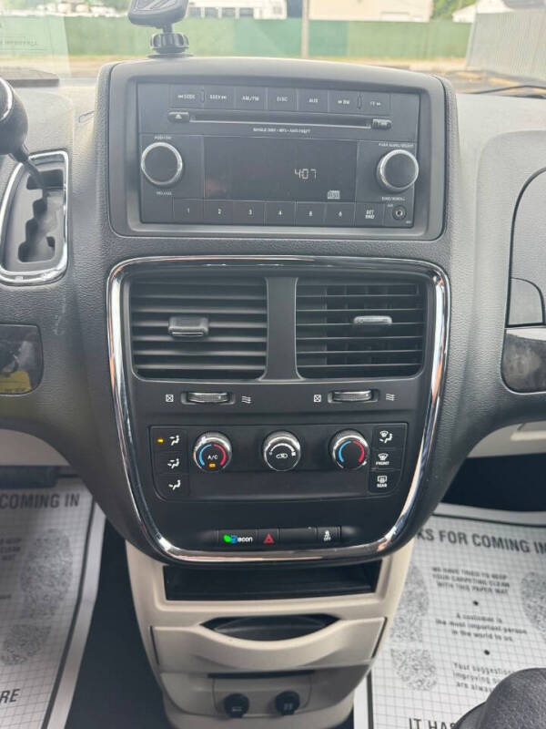 2014 Dodge Grand Caravan SE