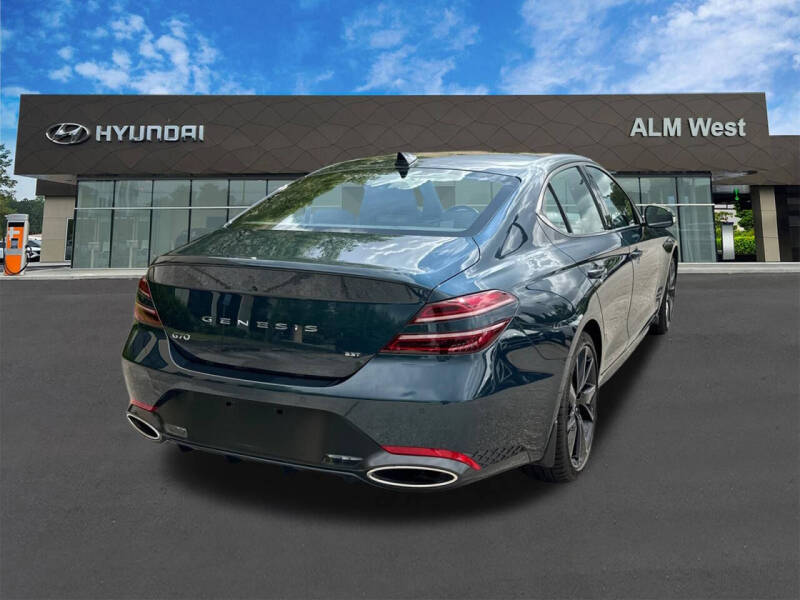 2023 Genesis G70