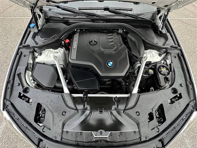 2022 BMW 5 Series 530i