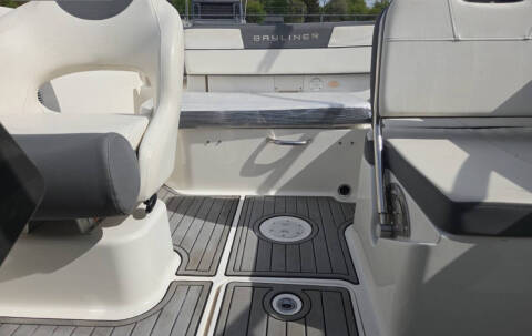 2018 Bayliner VR5 Bowrider