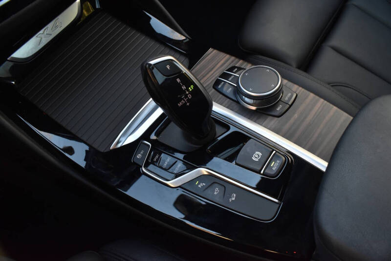 2020 BMW X4 xDrive30i