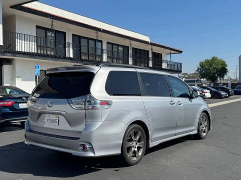 2015 Toyota Sienna