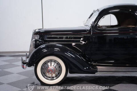 1936 Ford Deluxe