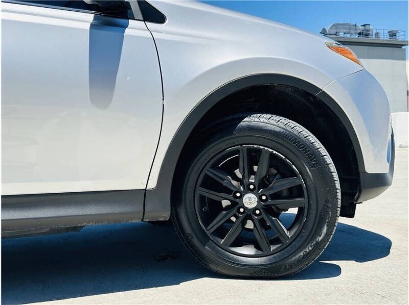 2014 Toyota RAV4 LE