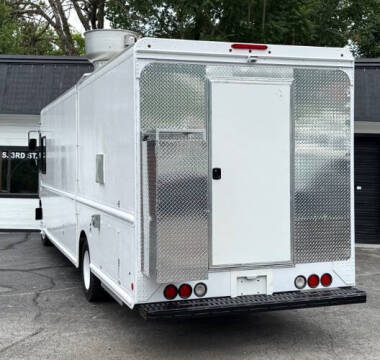 2013 Freightliner MT55 Chassis