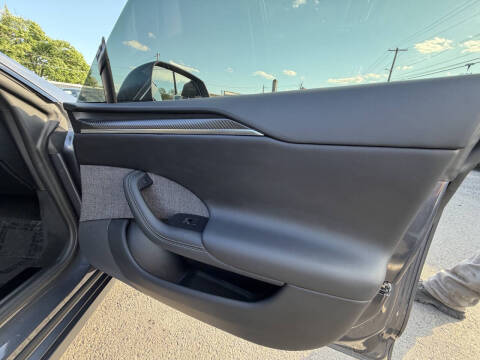 2021 Tesla Model S Plaid
