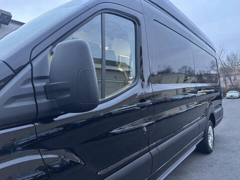 2023 Ford E-Transit 350