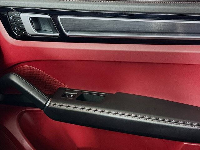 2022 Porsche Cayenne GTS