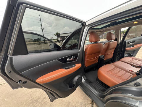 2017 Nissan Rogue SL