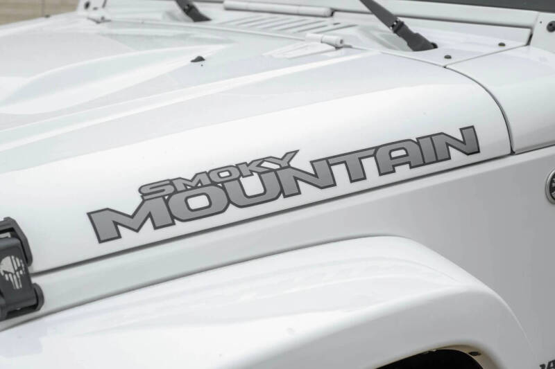 2017 Jeep Wrangler Unlimited Smoky Mountain