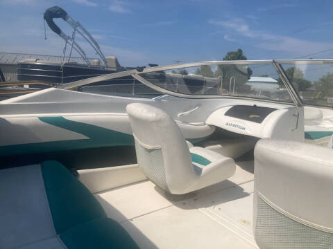 2000 Glastron Open Bow Runabout