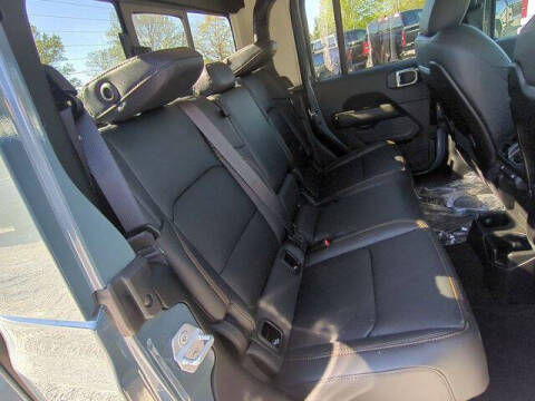 2026 Jeep Gladiator Sahara