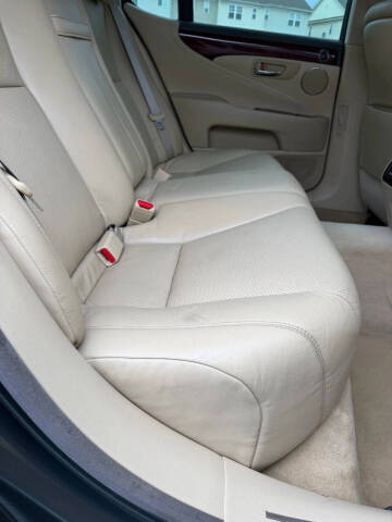2007 Lexus LS 460