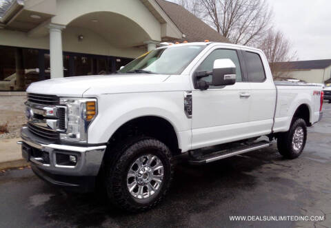 2019 Ford F-250 Super Duty for sale at DEALS UNLIMITED INC in Portage MI