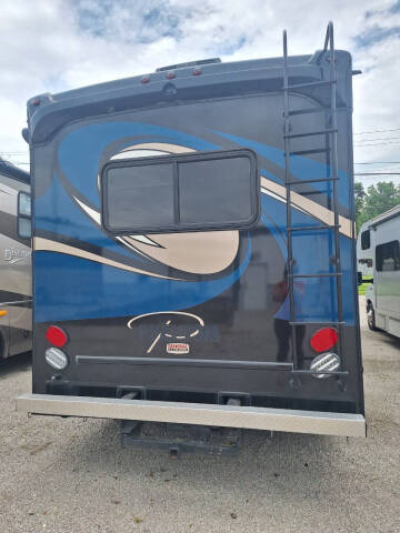2016 NeXus RV Phantom 325C