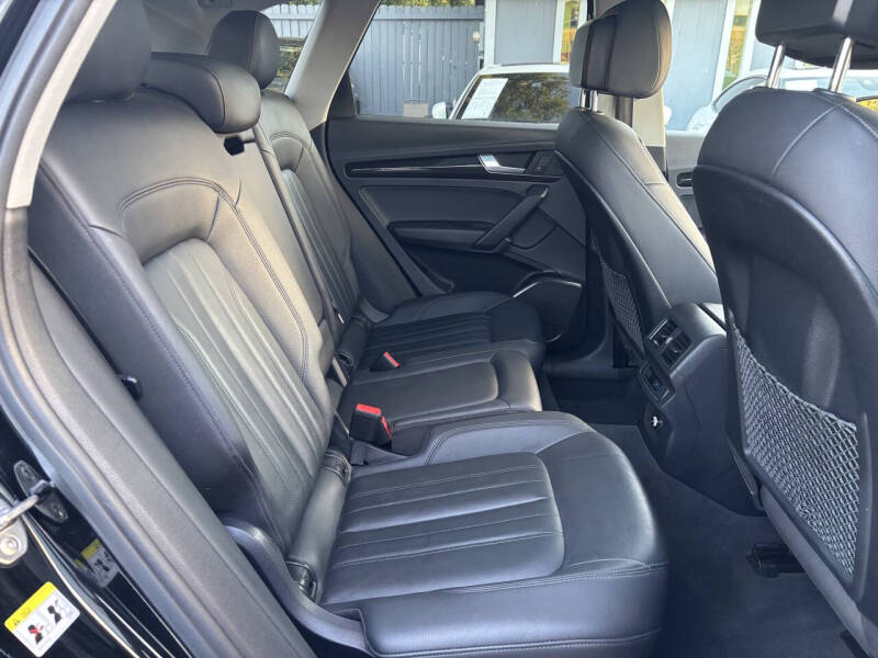 2020 Audi Q5 quattro Premium 45 TFSI