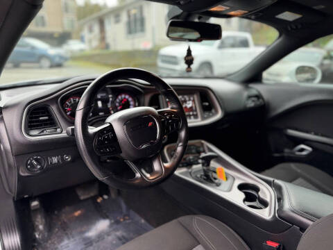 2021 Dodge Challenger SXT