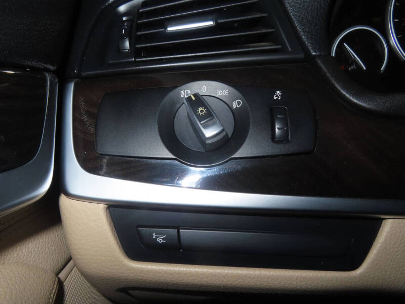 2014 BMW 5 Series 528i