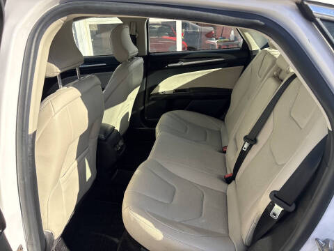 2017 Ford Fusion Hybrid Titanium