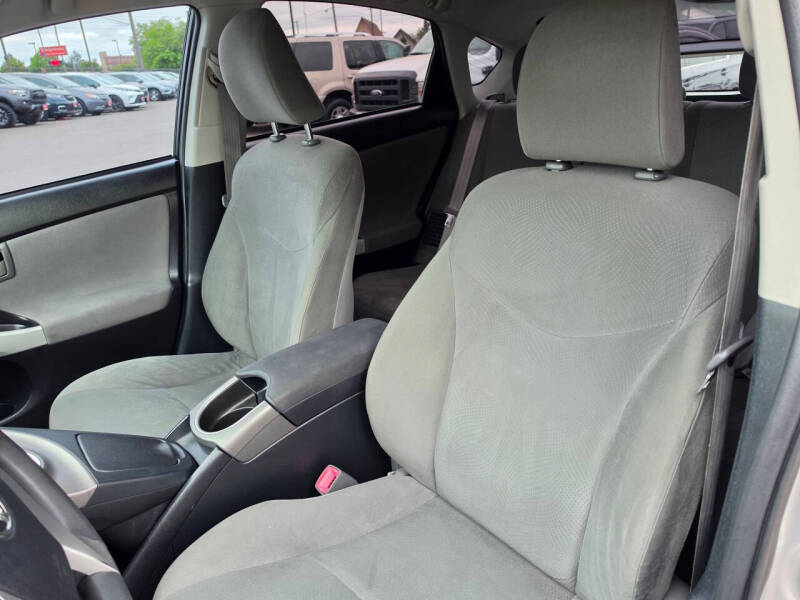 2012 Toyota Prius Two