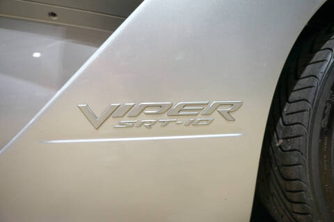 2004 Dodge Viper SRT-10