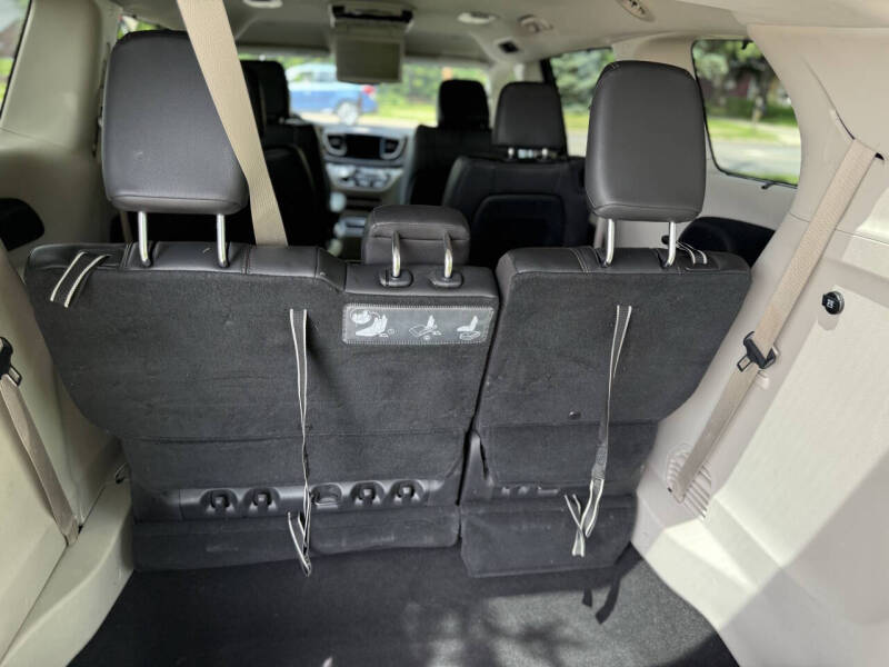 2017 Chrysler Pacifica Touring-L