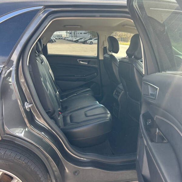 2019 Ford Edge Titanium