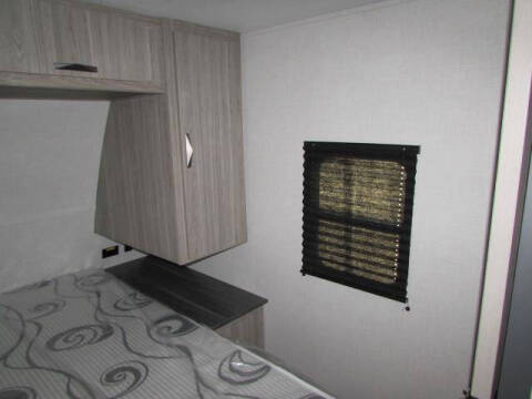 2025 KEYSTONE P 284QB