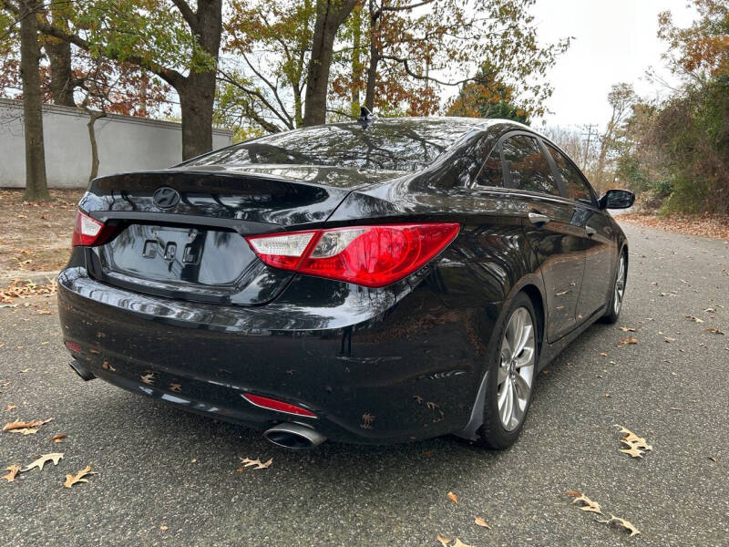 2011 Hyundai Sonata SE photo 6