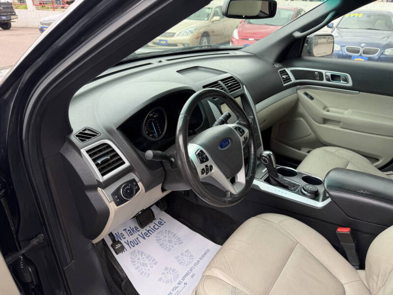 2011 Ford Explorer XLT