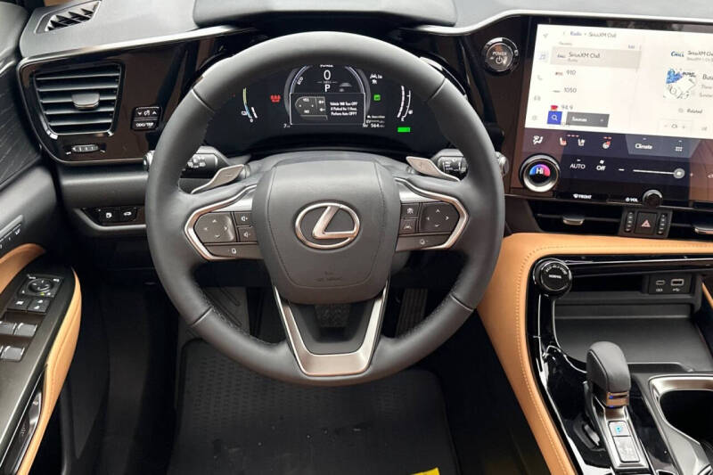 2026 Lexus NX 450h+ Luxury