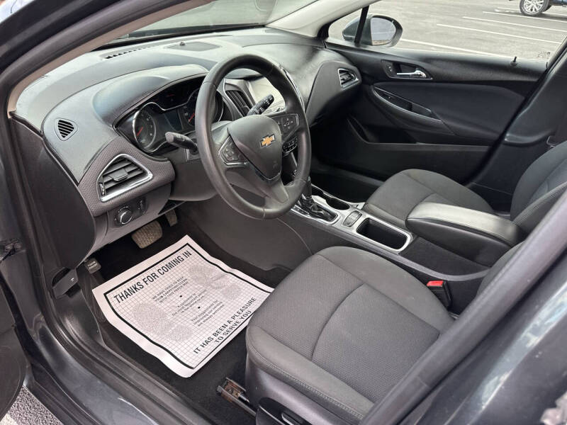 2017 Chevrolet Cruze LT Auto