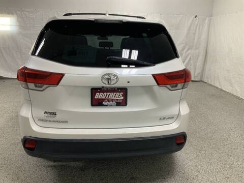 2018 Toyota Highlander LE