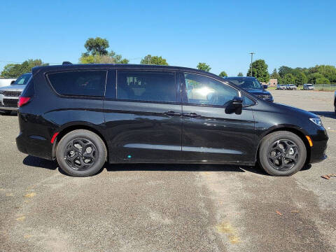 2023 Chrysler Pacifica Plug-In Hybrid Limited