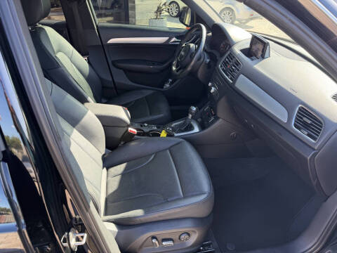 2017 Audi Q3 2.0T Premium Plus