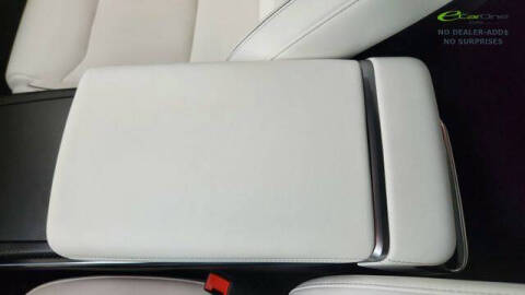 2022 Tesla Model S Plaid