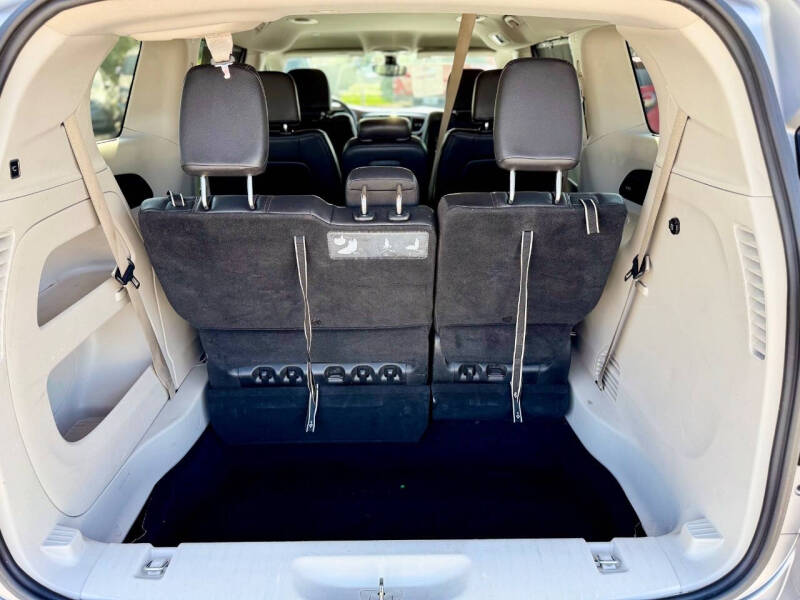 2017 Chrysler Pacifica Touring-L Plus