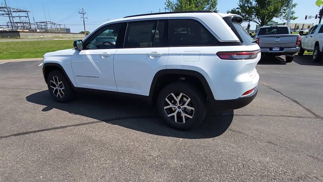 2024 Jeep Grand Cherokee for sale at Victoria Auto Sales in Victoria, MN