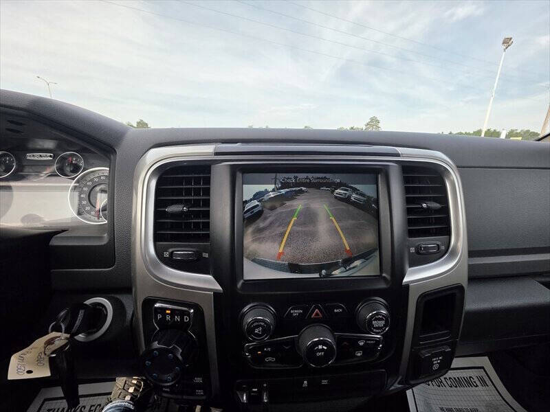 White 2016 Ram 1500 SLT 4x4 SLT 2dr Regular Cab 8 ft. LB Pickup 13