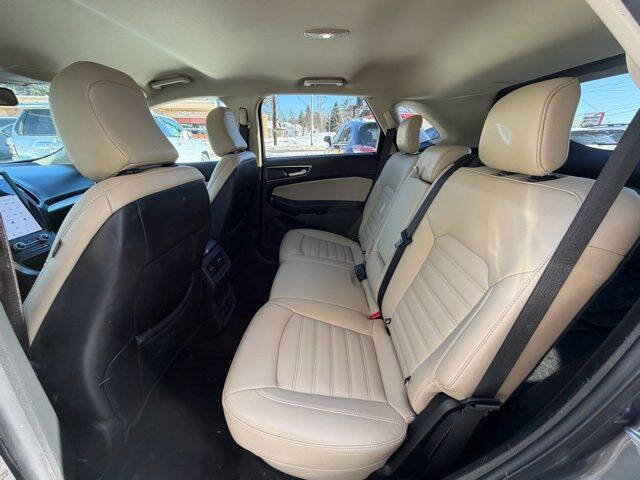 2022 Ford Edge SEL