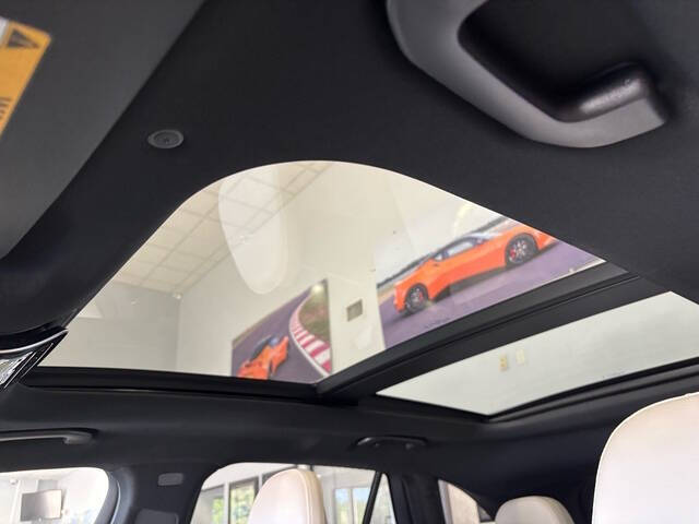 2024 Mercedes-Benz GLC 5