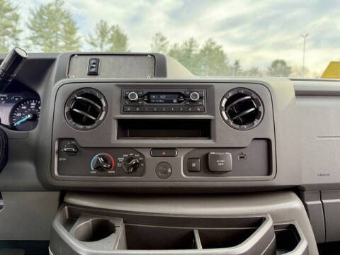 2026 Ford E-Series E-350 SD