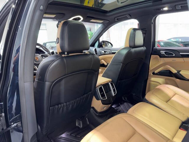 2016 Porsche Cayenne