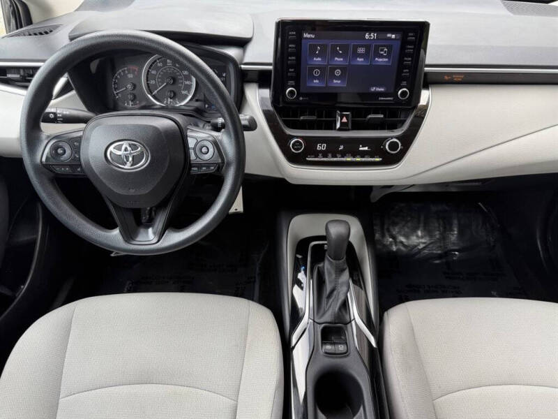 2022 Toyota Corolla LE