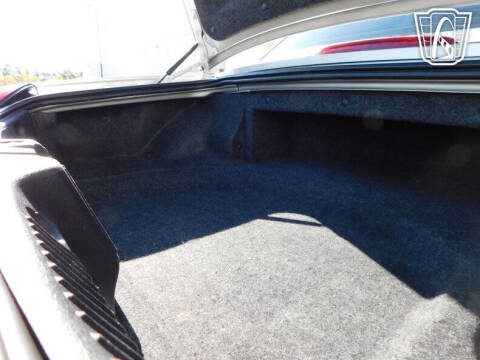 2004 Ford Thunderbird Deluxe