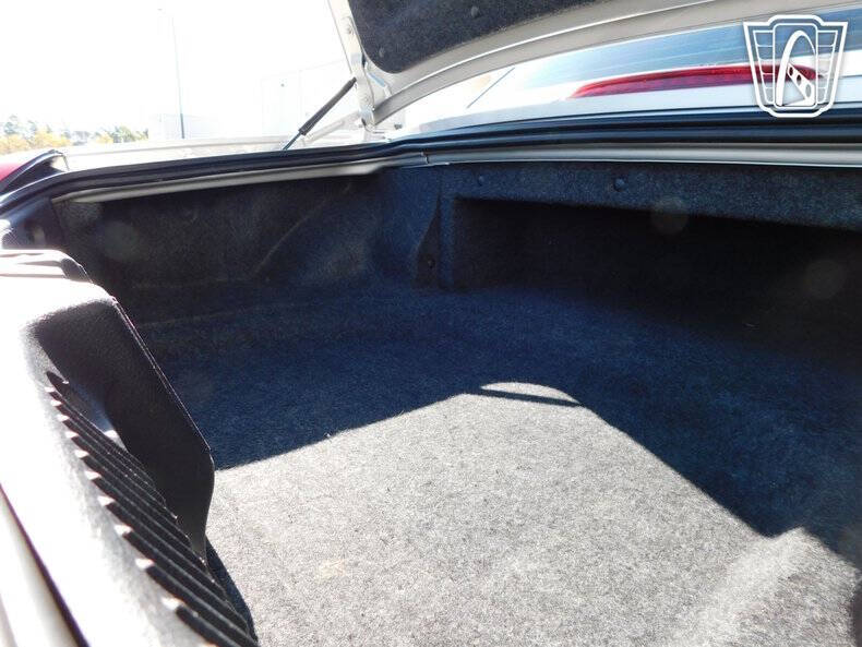 2004 Ford Thunderbird Deluxe