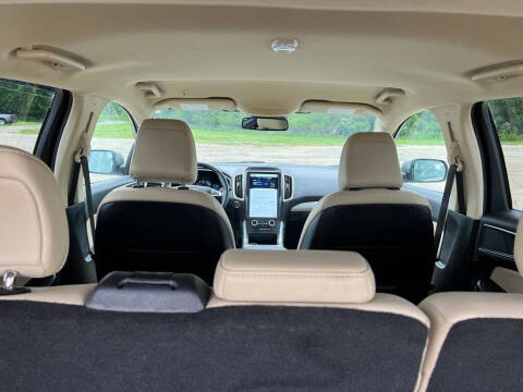 2022 Ford Edge SEL