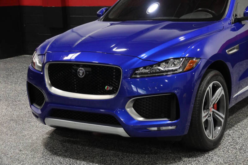 2019 Jaguar F-PACE S