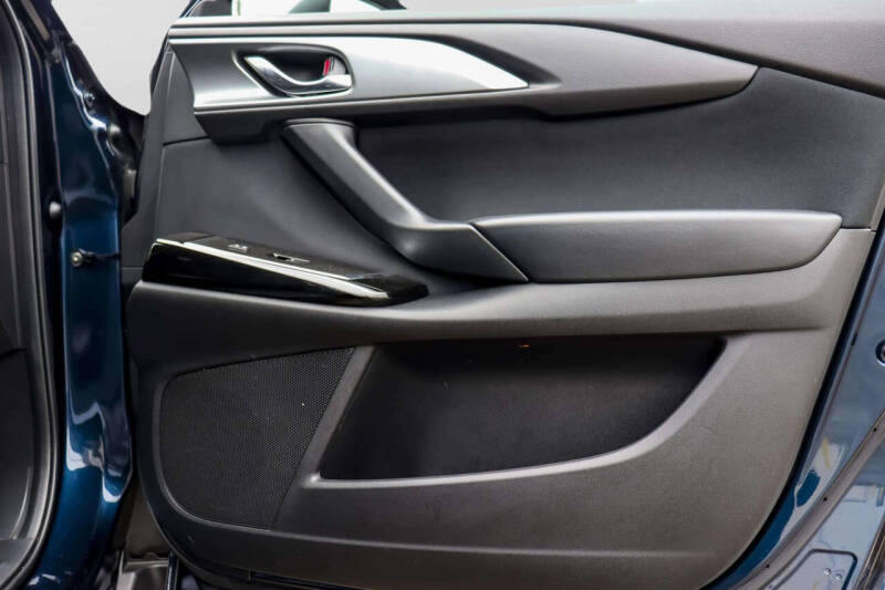 2022 Mazda CX-9 Sport